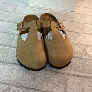 Women's Tan Suede Buckle Slippers